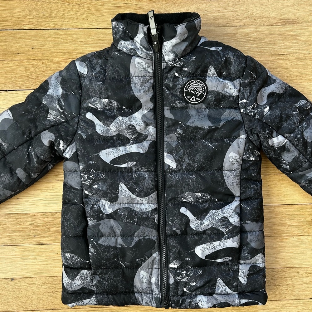 Gerry Winter Coat / Like New / Nike / Adidas